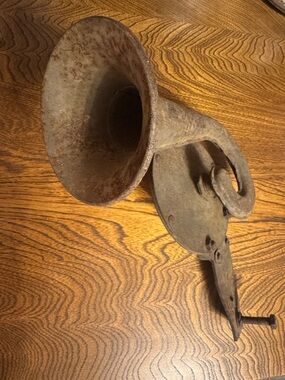 Vintage Antique Rustic Rusty Brown Metal external car Horn for decor/repurpose